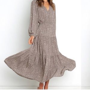 Petal & Pup Maxi Dress Size 6